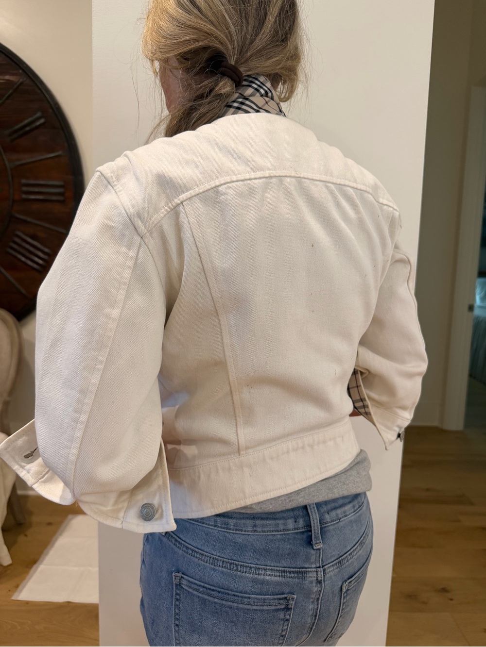 Burberry Cream Cotton Zip-Front Jean Jacket with Signature Check Cuffs - Picture 2 of 13